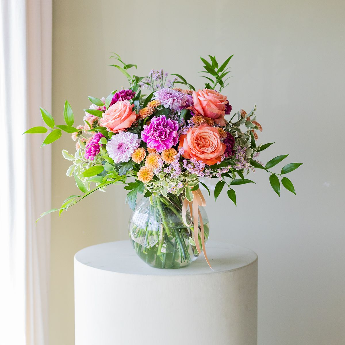 Jaipur - Ramo con Rosas y Crisantemos