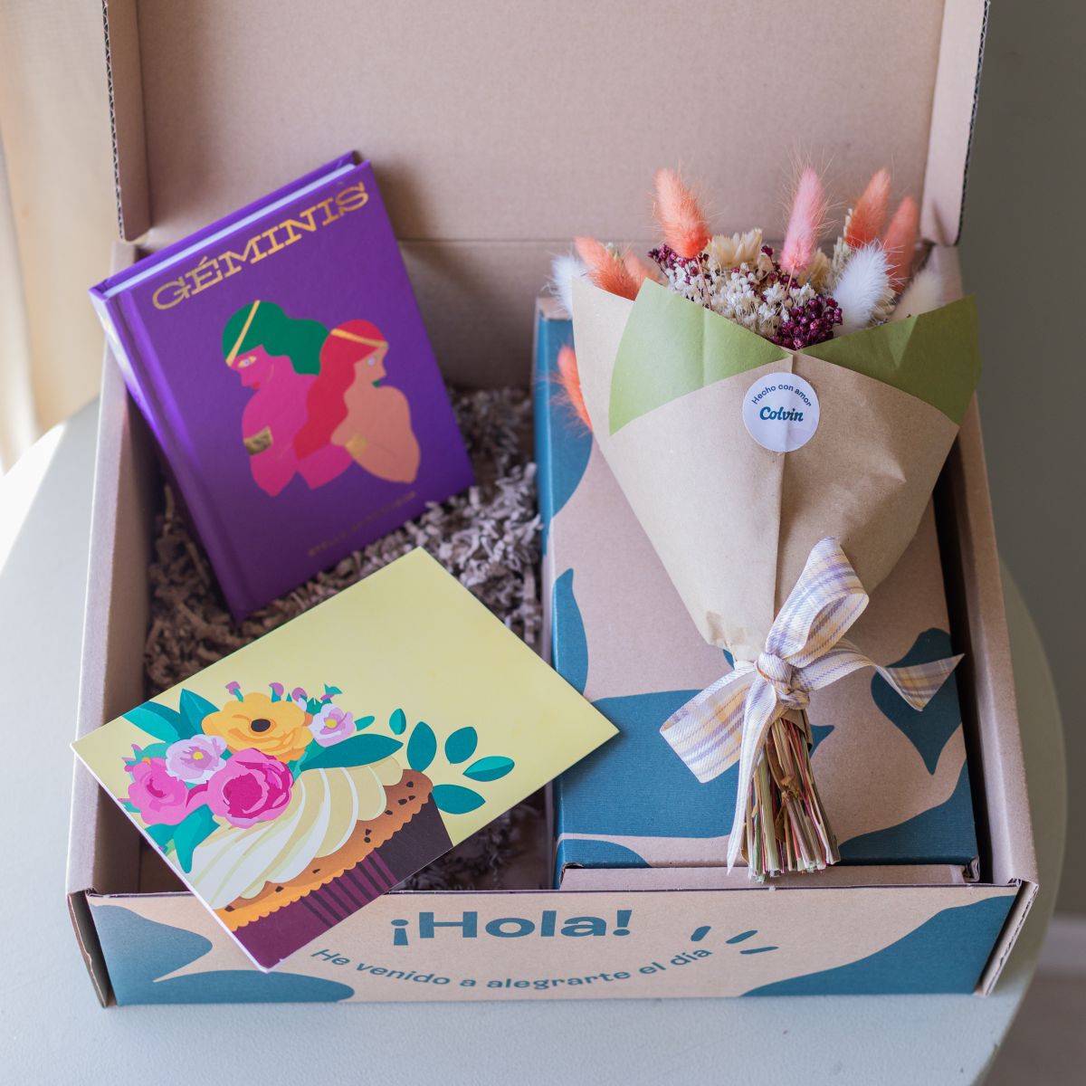 Pack Géminis: Libro Horóscopo con Mini Ramo y Tarjeta 