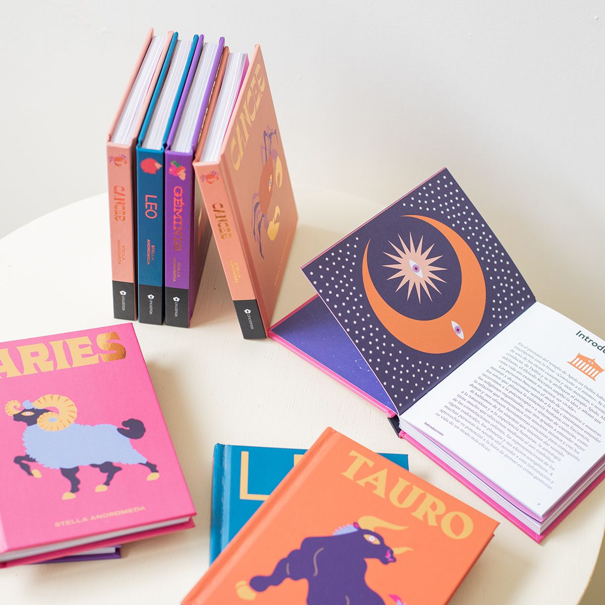 Pack Sagitario: Libro Horóscopo con Mini Ramo  y Tarjeta 