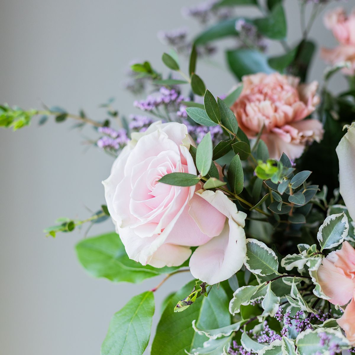 Pack Ramo con Jarrón y Tarjeta